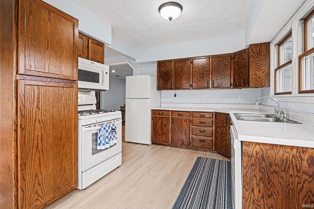 11418 N Fascination Way, Cromwell, IN 46732