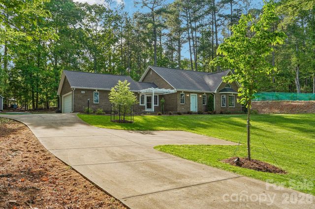 361 Stonemarker Road, Mooresville, NC 28117