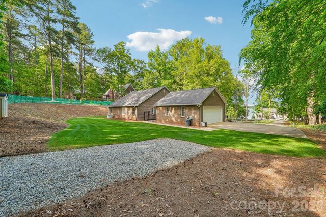 361 Stonemarker Road, Mooresville, NC 28117