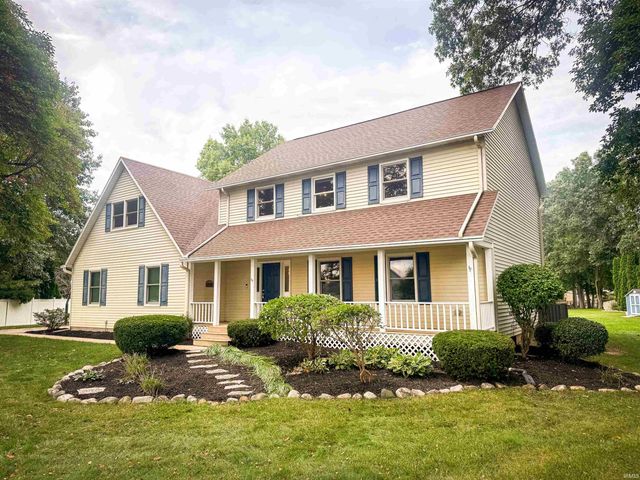 12261 Settlers Cove Court, Granger, IN 46530