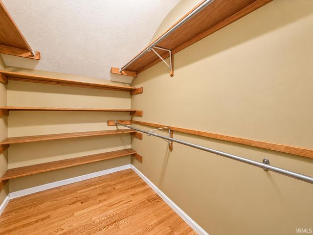 12261 Settlers Cove Court, Granger, IN 46530
