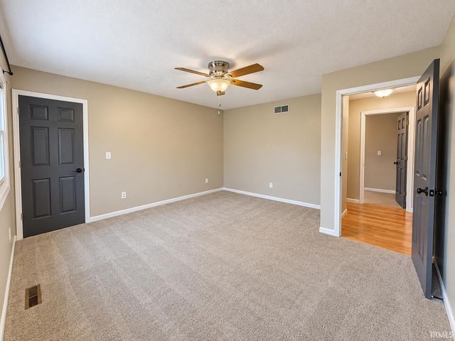12261 Settlers Cove Court, Granger, IN 46530