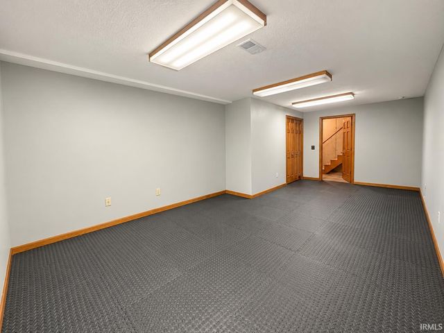 12261 Settlers Cove Court, Granger, IN 46530