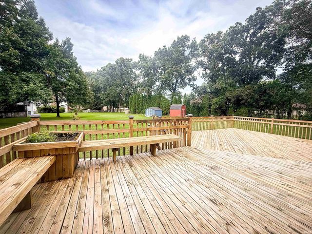 12261 Settlers Cove Court, Granger, IN 46530