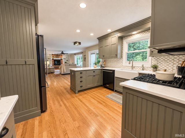12261 Settlers Cove Court, Granger, IN 46530