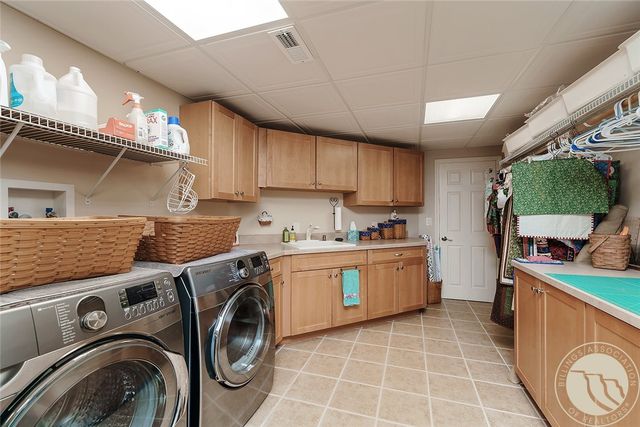 2213 Westfield Dr, Billings, MT 59106