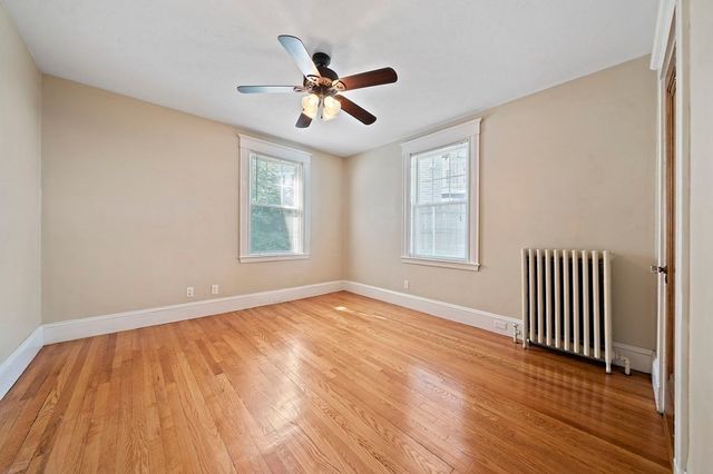 9 Parkwood Ter, Boston, MA 02130
