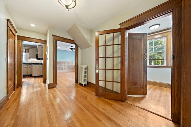 9 Parkwood Ter, Boston, MA 02130