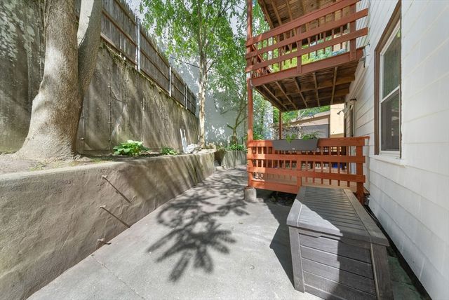 9 Parkwood Ter, Boston, MA 02130