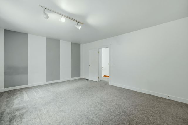 249 Ne Fairbanks Street, City Of Grand Rapids, MI 49503