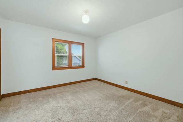 249 Ne Fairbanks Street, City Of Grand Rapids, MI 49503