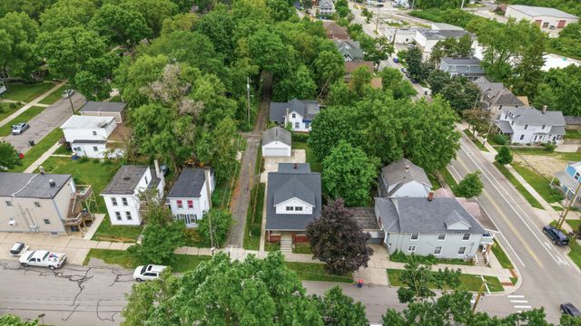 249 Ne Fairbanks Street, City Of Grand Rapids, MI 49503