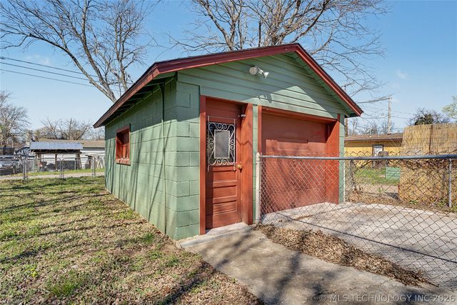510 S Yorktown Avenue, Tulsa, OK 74104