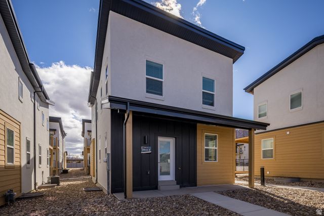 2910 E DESERT SOL CT, Moab, UT 84532