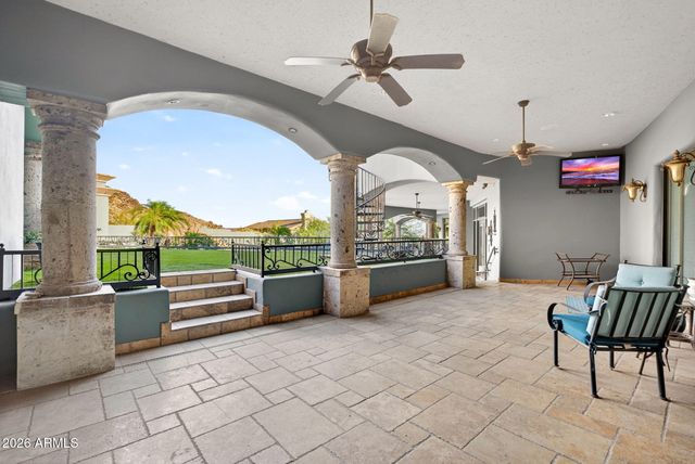 13811 S CANYON Drive, Phoenix, AZ 85048