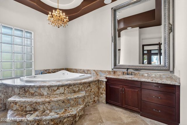 13811 S CANYON Drive, Phoenix, AZ 85048