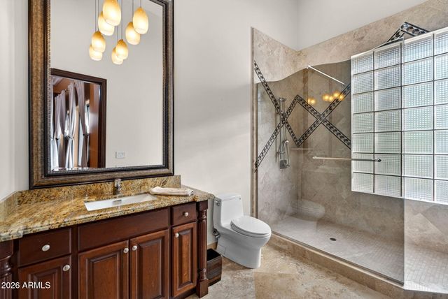 13811 S CANYON Drive, Phoenix, AZ 85048
