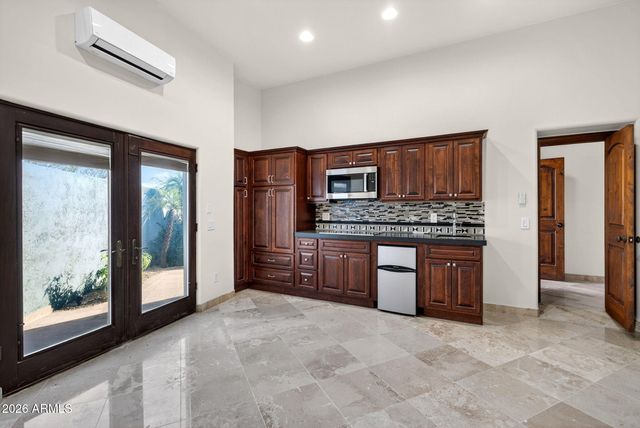 13811 S CANYON Drive, Phoenix, AZ 85048