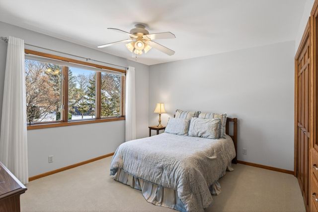 3435 Rosewood Lane N, Plymouth, MN 55441