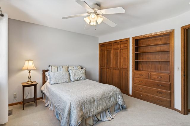 3435 Rosewood Lane N, Plymouth, MN 55441