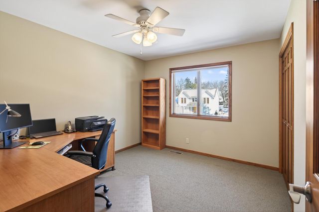 3435 Rosewood Lane N, Plymouth, MN 55441