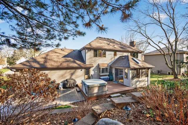 3435 Rosewood Lane N, Plymouth, MN 55441