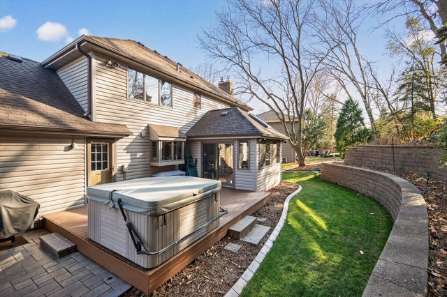 3435 Rosewood Lane N, Plymouth, MN 55441