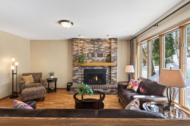 3435 Rosewood Lane N, Plymouth, MN 55441