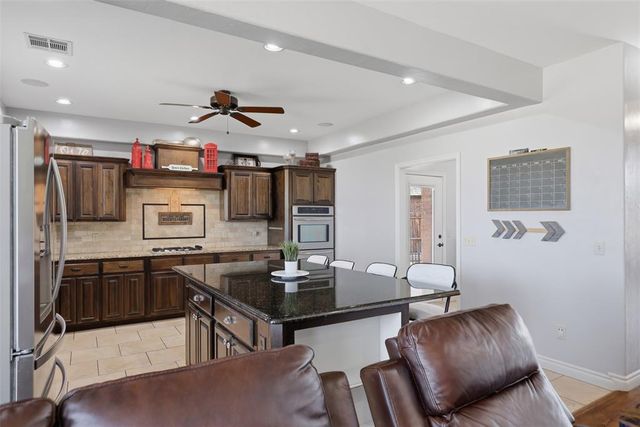 9329 NW 134th Terrace, Yukon, OK 73099