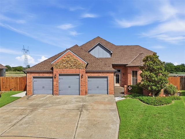 9329 NW 134th Terrace, Yukon, OK 73099