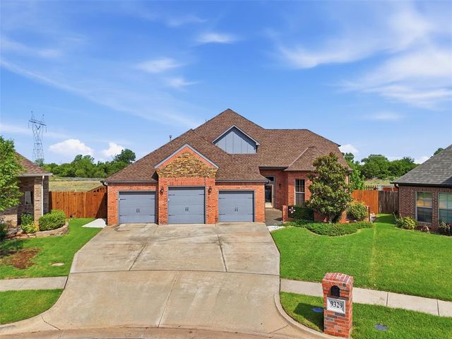 9329 NW 134th Terrace, Yukon, OK 73099