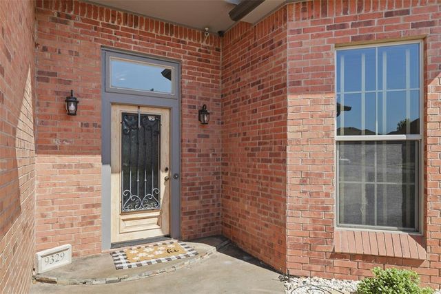 9329 NW 134th Terrace, Yukon, OK 73099