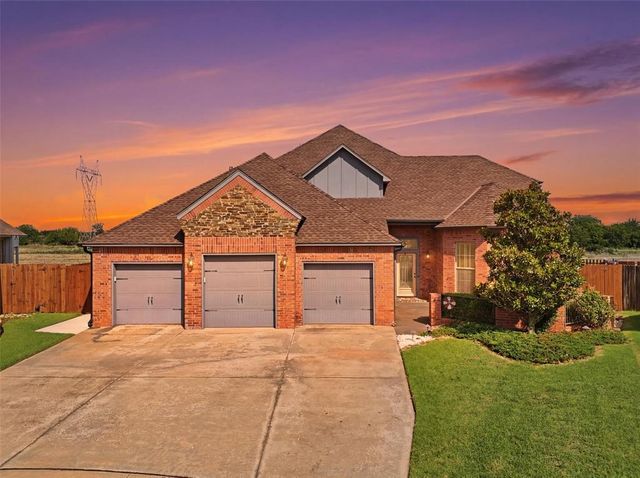 9329 NW 134th Terrace, Yukon, OK 73099