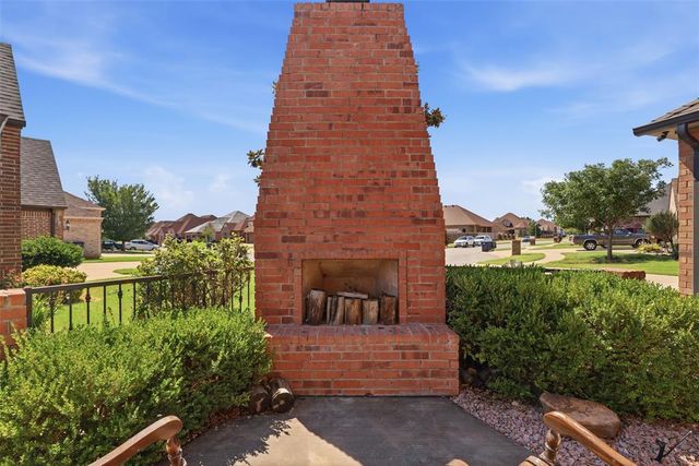 9329 NW 134th Terrace, Yukon, OK 73099