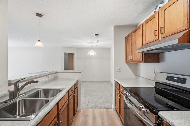 12071 Carrington Lane 101, Symmes Twp, OH 45140