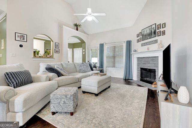 306 Freeman Forest Drive, Newnan, GA 30265