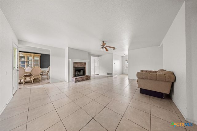 3810 John Haedge Drive, Killeen, TX 76549