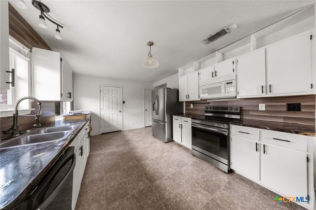 3810 John Haedge Drive, Killeen, TX 76549