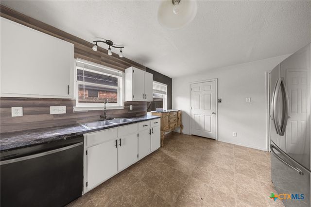 3810 John Haedge Drive, Killeen, TX 76549