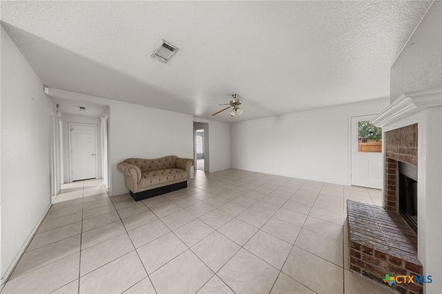 3810 John Haedge Drive, Killeen, TX 76549