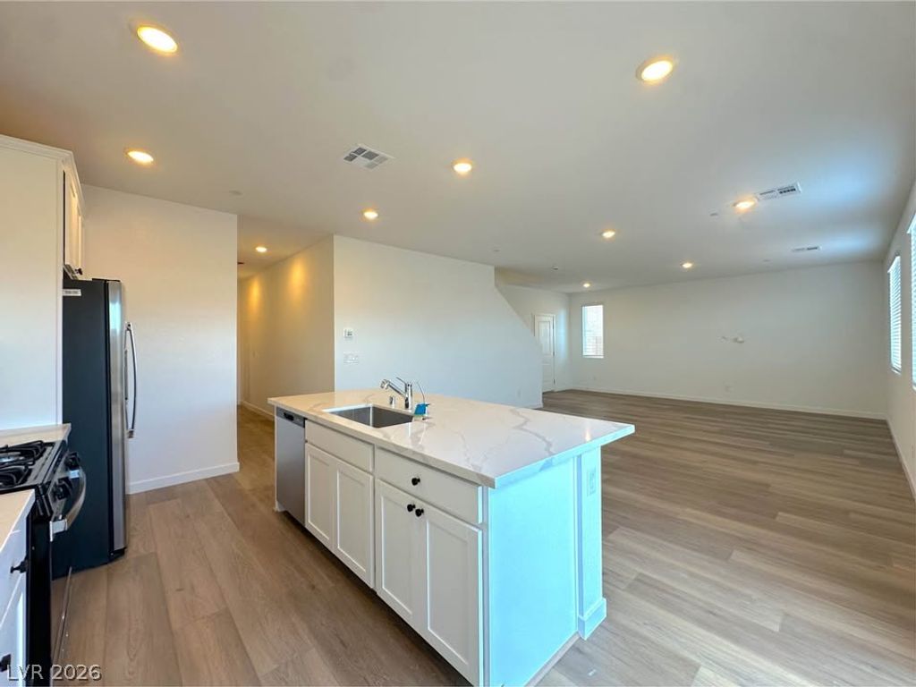 521 Daphne Terrace Street, Henderson, NV 89011 — photo 5
