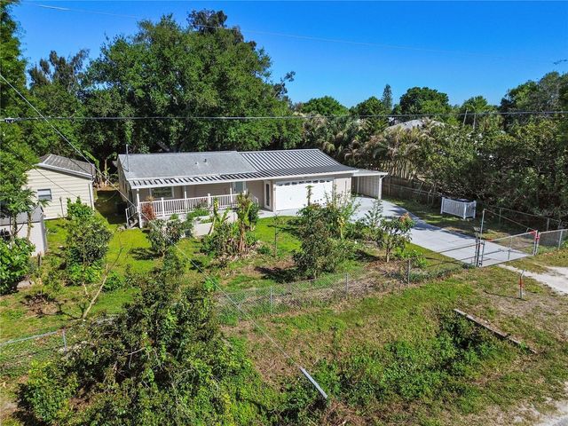 2303 45TH STREET E, Bradenton, FL 34208