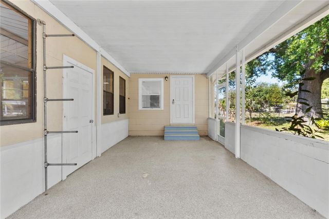 2303 45TH STREET E, Bradenton, FL 34208