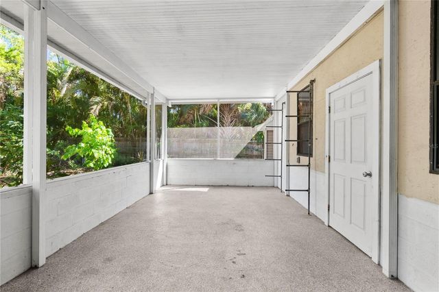 2303 45TH STREET E, Bradenton, FL 34208