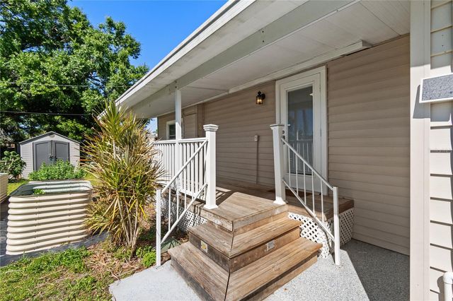 2303 45TH STREET E, Bradenton, FL 34208