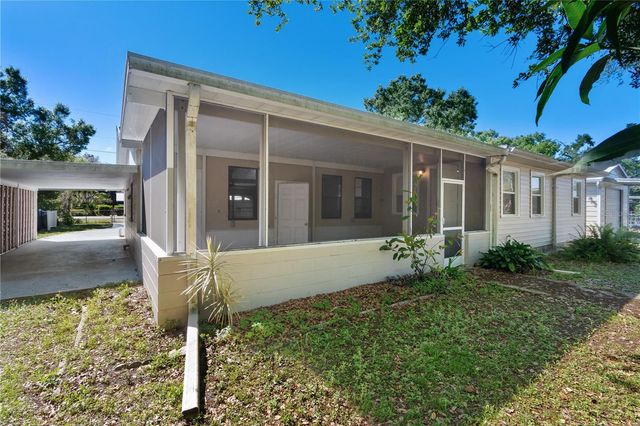 2303 45TH STREET E, Bradenton, FL 34208