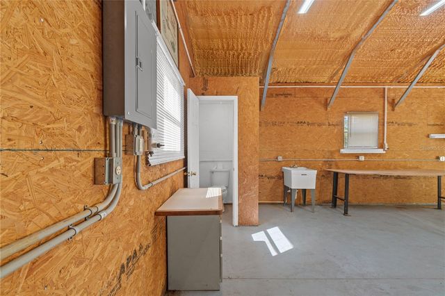 2303 45TH STREET E, Bradenton, FL 34208