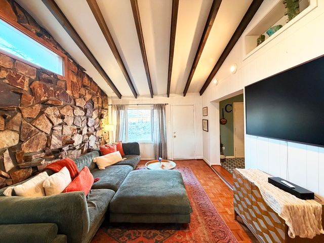 2900 W 100th Place, Evergreen Park, IL 60805