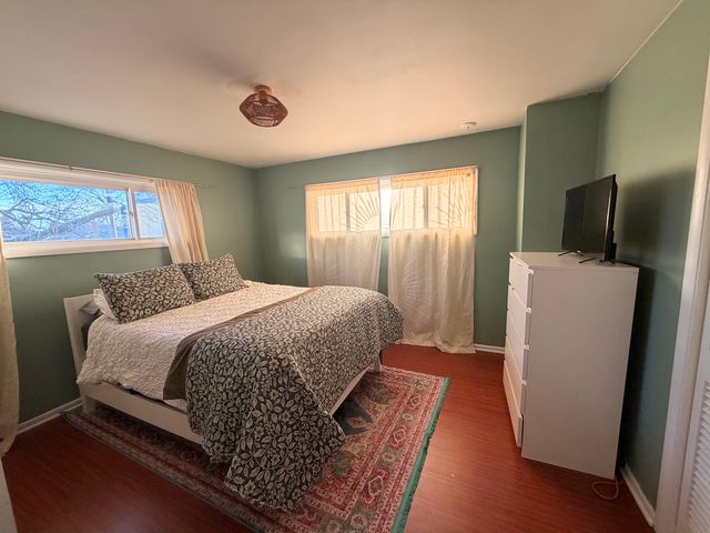 2900 W 100th Place, Evergreen Park, IL 60805