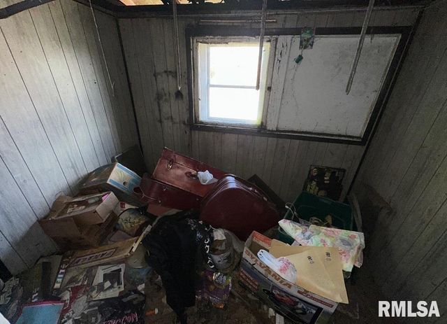 471 E 1ST Street, Galesburg, IL 61401